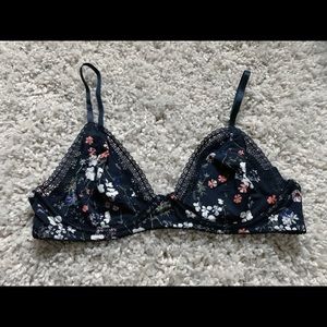 H&M | Blue Floral Underwire Bralette - Size 10